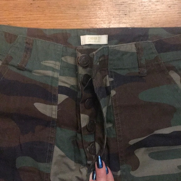 high waisted camo pants - Picture 2 of 2